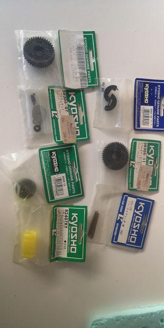 Kyosho Rc car parts 10 euros tudo