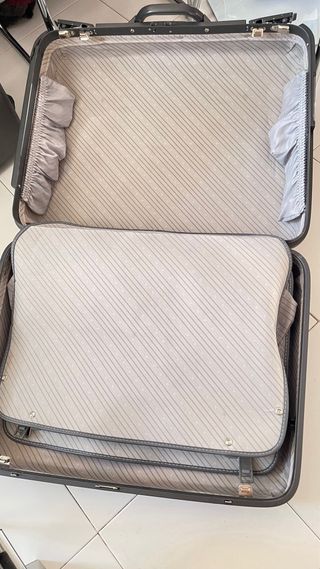 2 Maletas, neceser viaje, cojin y antifaz