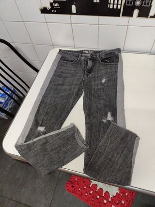 Pantalón vaquero chico 🖤 talla s