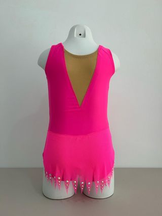 Maillot gimnasia rítmica rosa corazón y falda tul
