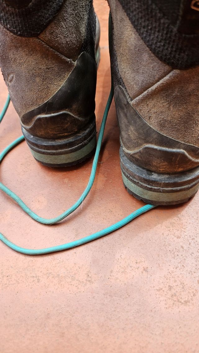 Botas semirigidas chica montaña