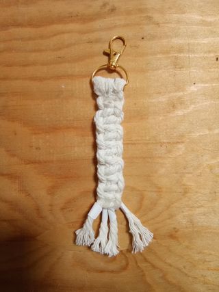 Pulseras y Llaveros hechos a mano macram