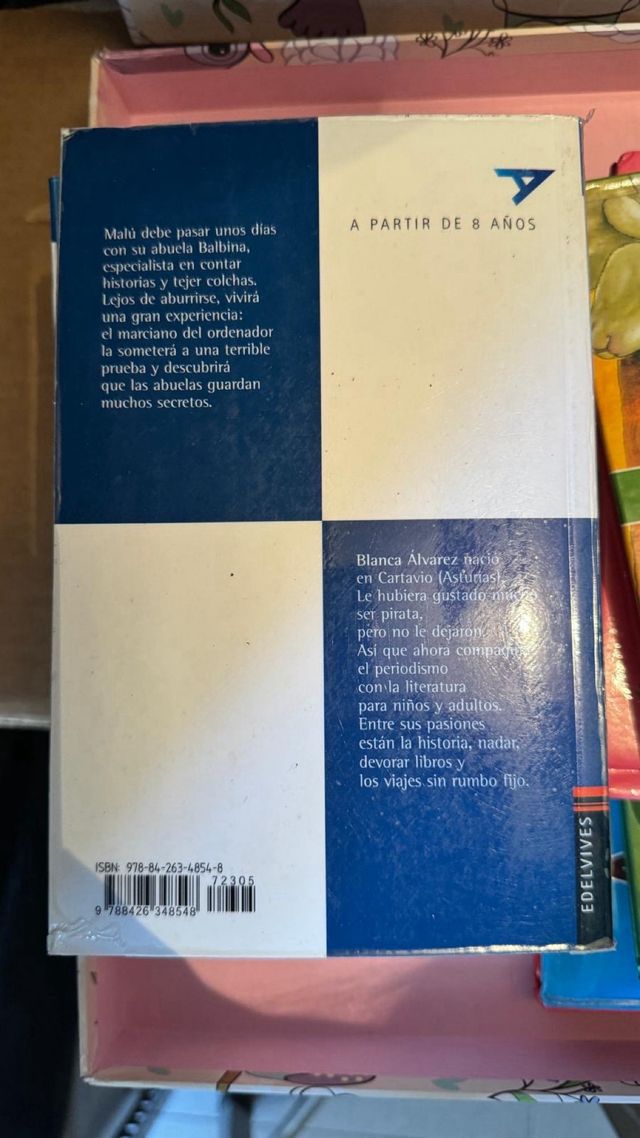 Malú y el marciano del ordenador