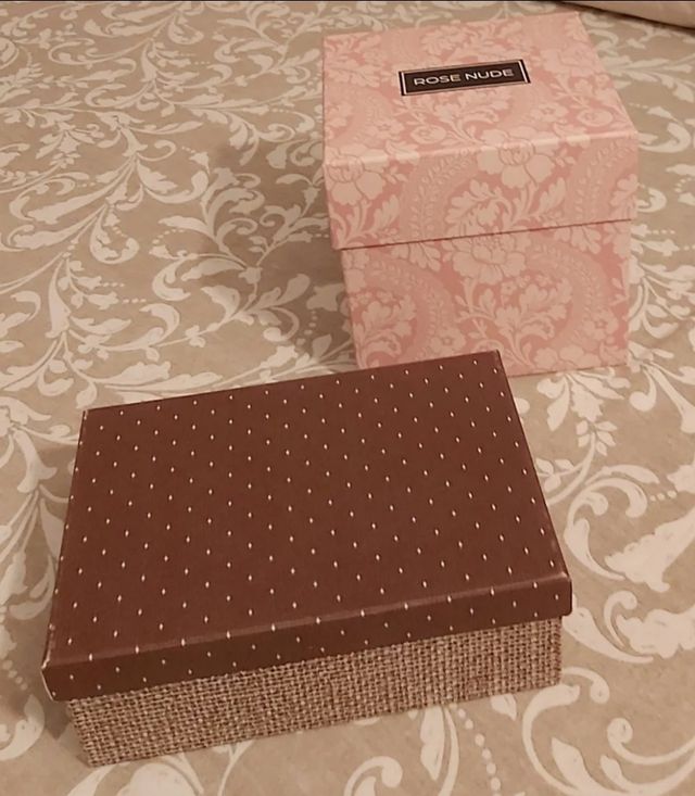 Scatola e regala l'altra