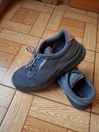 Zapatos seguridad,punta de acero  nr 43