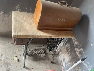 Maquina de coser singer