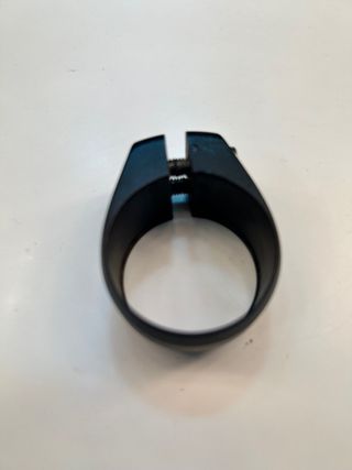 Abrazadera de tija sillin Giant.