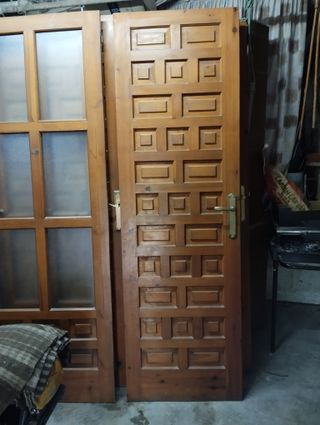 PUERTAS MACIZAS DE PINO
