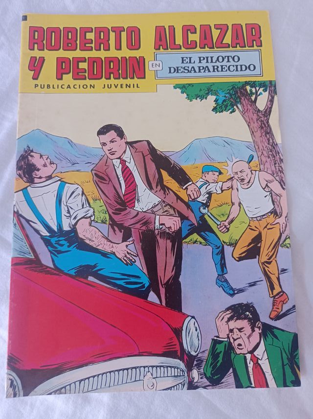 Lote de 25 cómics antiguos: americanos y españoles