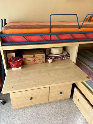 Literas con escritorio y almacenaje