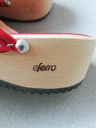 Zuecos madera