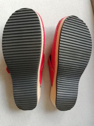 Zuecos madera