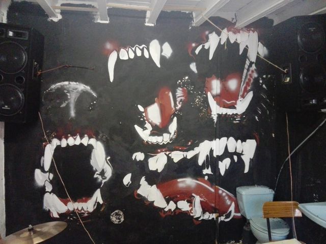 GRAFFITI-CARTEL-PINTOR-DECORA-MURAL-ESCAPARATE-ART