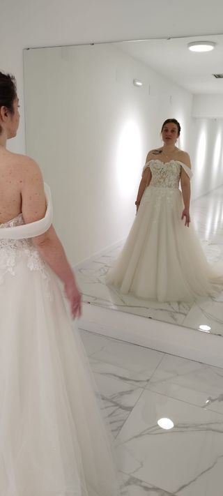 Vestido de Novia estilo semi-princesa.
