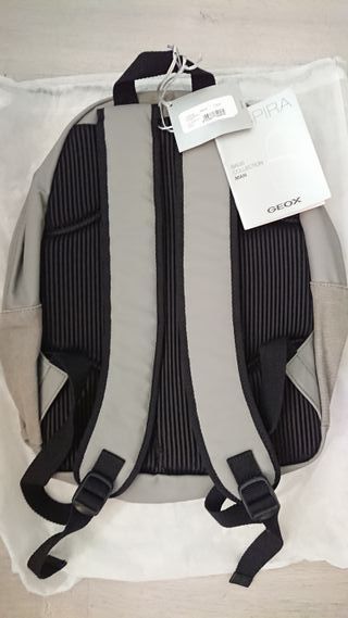 MOCHILA GEOX TRANSPIRABLE / NUEVA CON ETIQUETAS