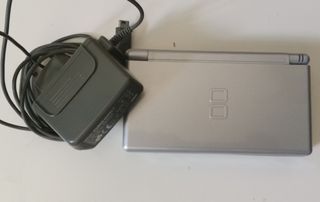 Nintendo DS lite