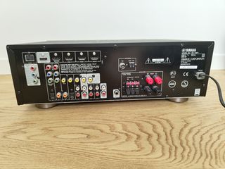Amplificador con altavoces - equipo de música 
