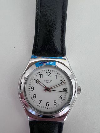 reloj de mujer Swatch swiss licorice YLS453