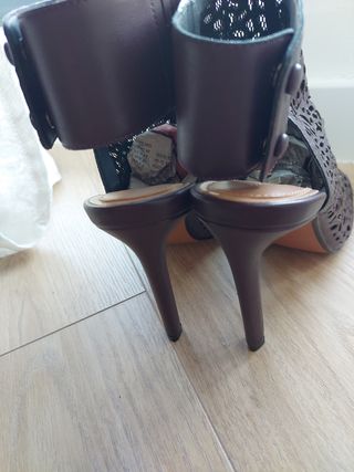Sandalias de tacón zara