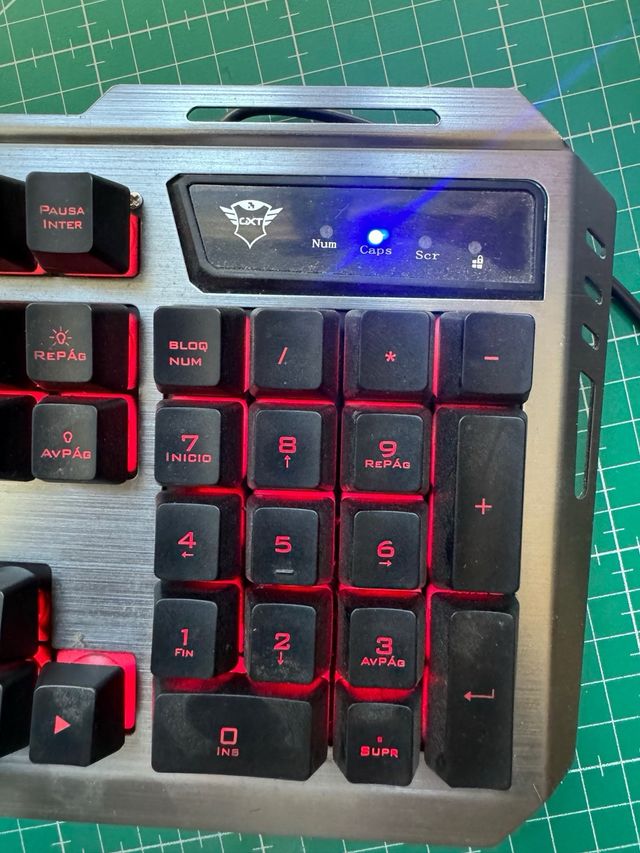 Teclado Gamer TRUST