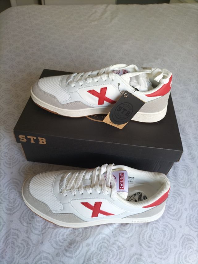 Zapatillas MUNICH talla 40 UNISEX