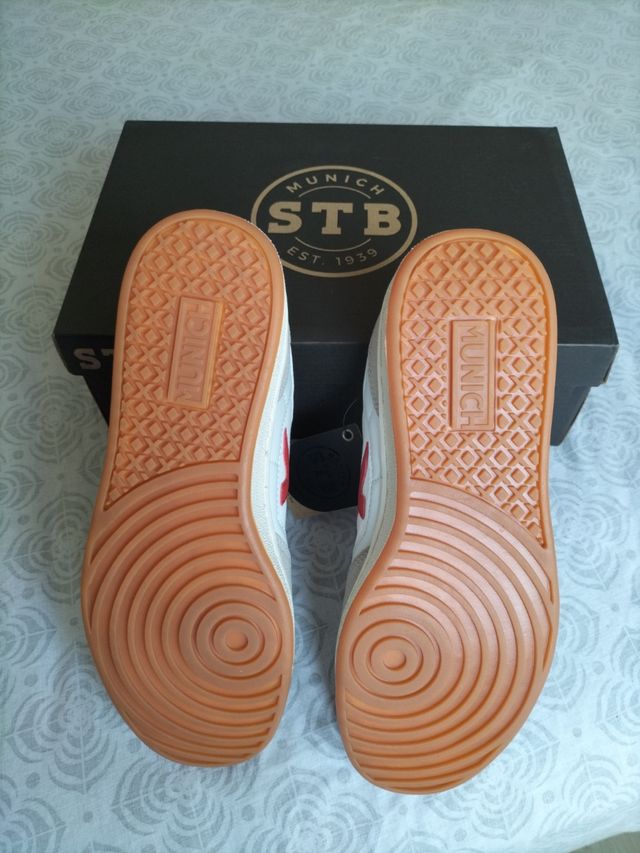 Zapatillas MUNICH talla 40 UNISEX