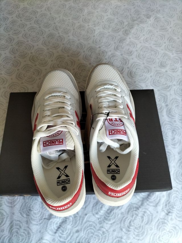Zapatillas MUNICH talla 40 UNISEX