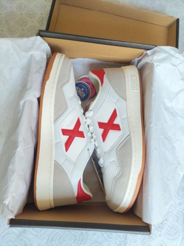 Zapatillas MUNICH talla 40 UNISEX