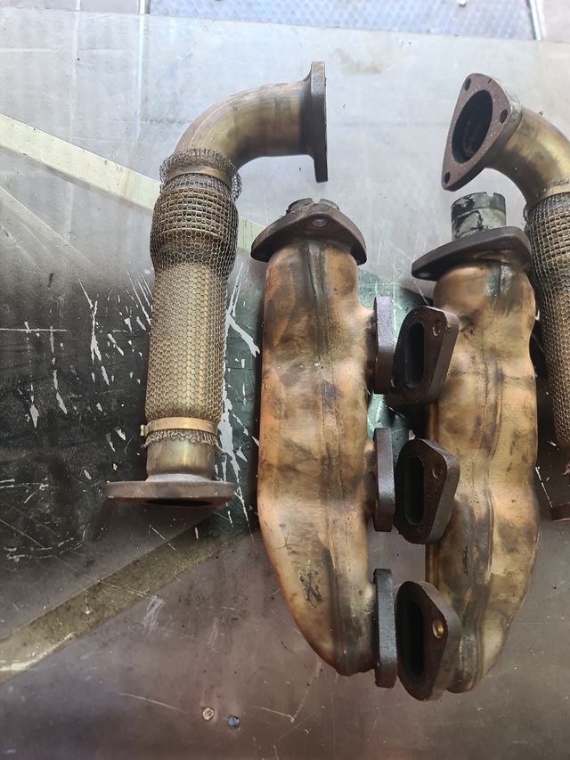 Colector de escape.audi