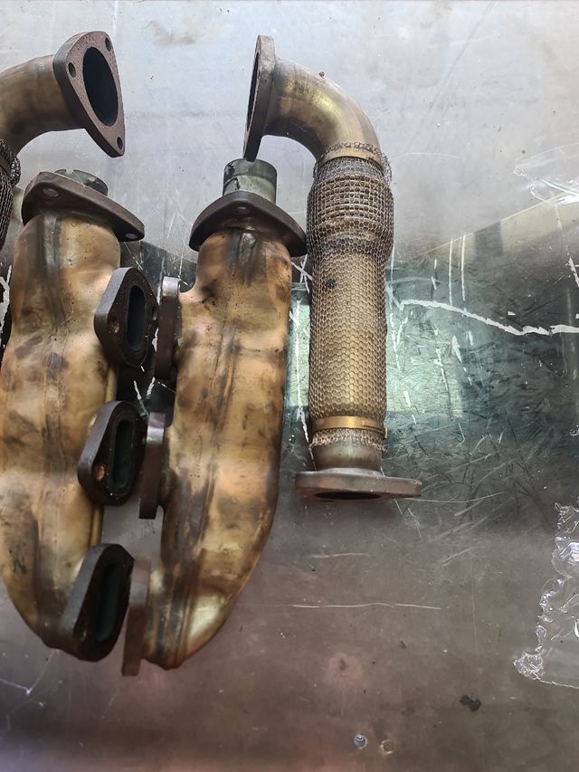 Colector de escape.audi