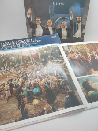 Lote Vinilos Opera con libretos.