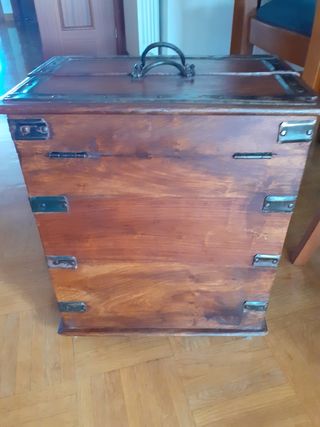 Botellero.Caja de madera