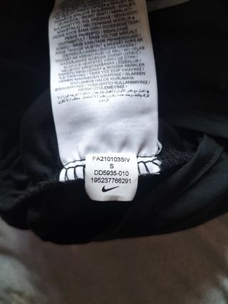 Short deportivo Nike