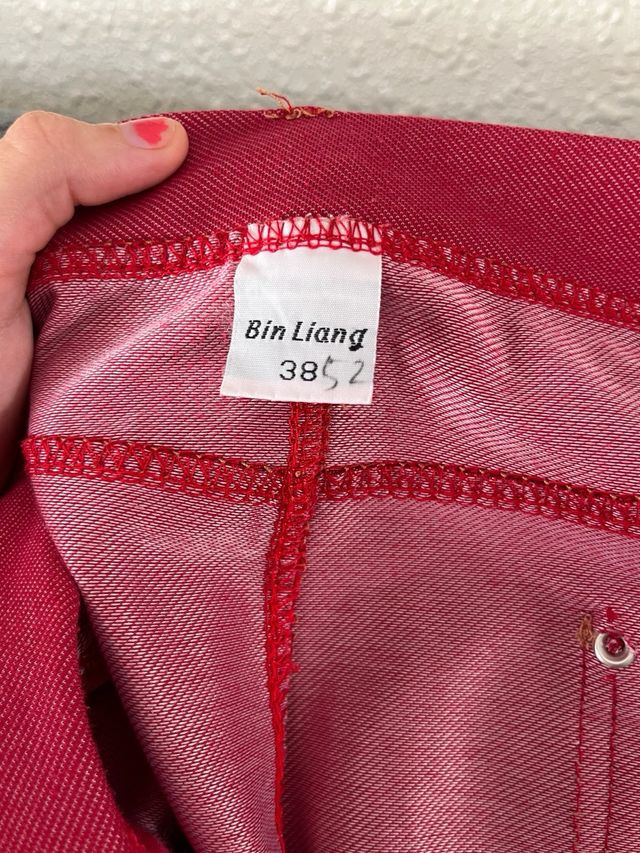 PANTALÓN ROJO RECTO