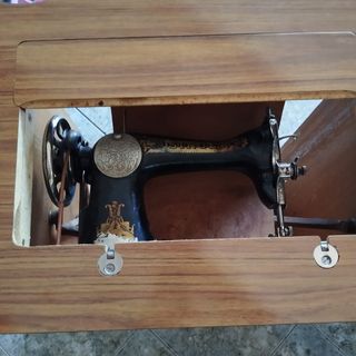 Maquina de coser Singer de 1920