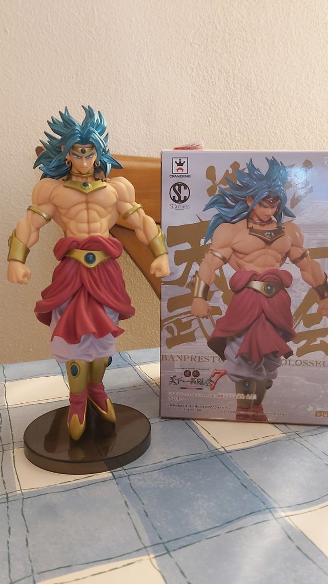 Figura Broly