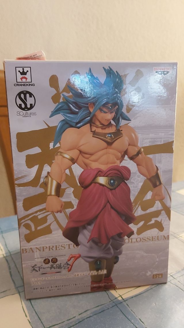 Figura Broly