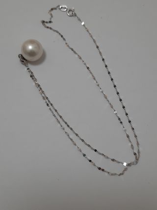 Catenina con pendente perla