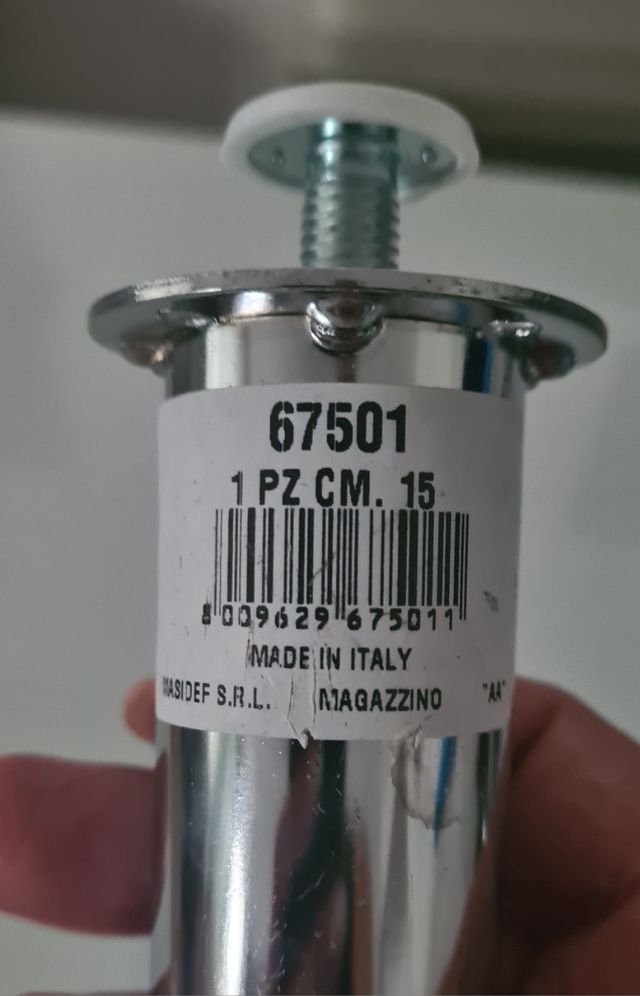 Set 4 piedini per mobili nuovi