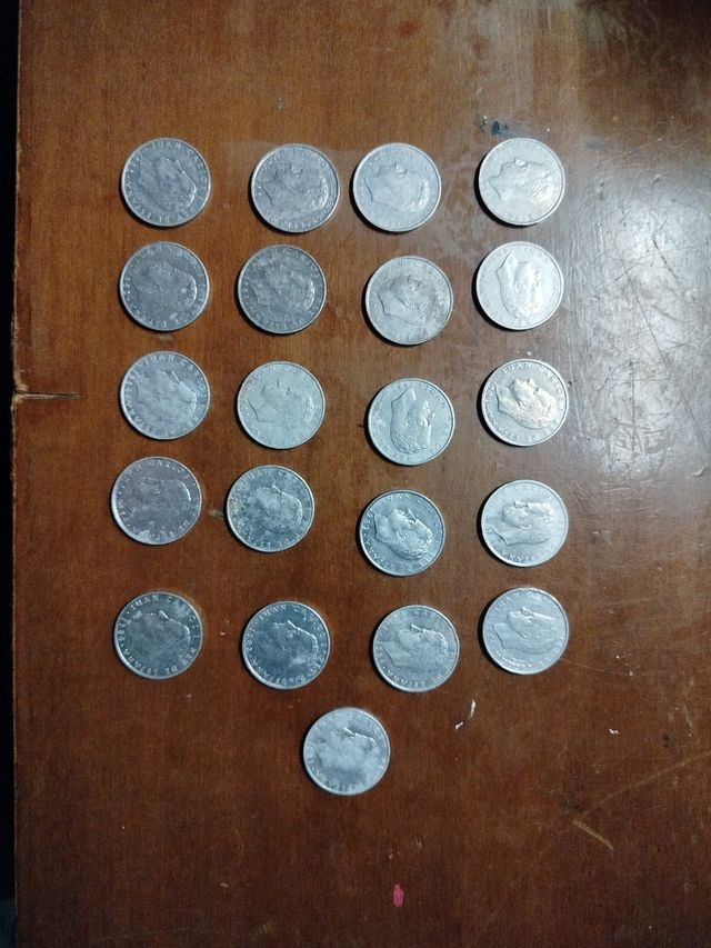21 monedas 2 pesetas 1982 y 1984