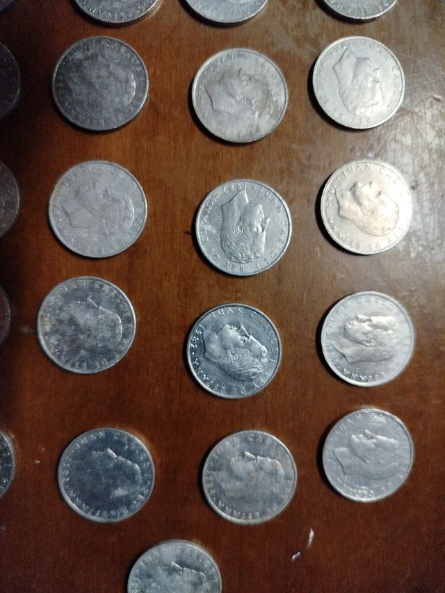 21 monedas 2 pesetas 1982 y 1984