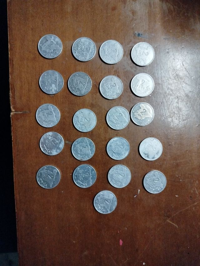 21 monedas 2 pesetas 1982 y 1984