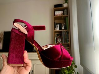 Zapato aterciopelado fiesta