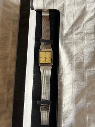 Reloj Orient Quartz vintage J425005.