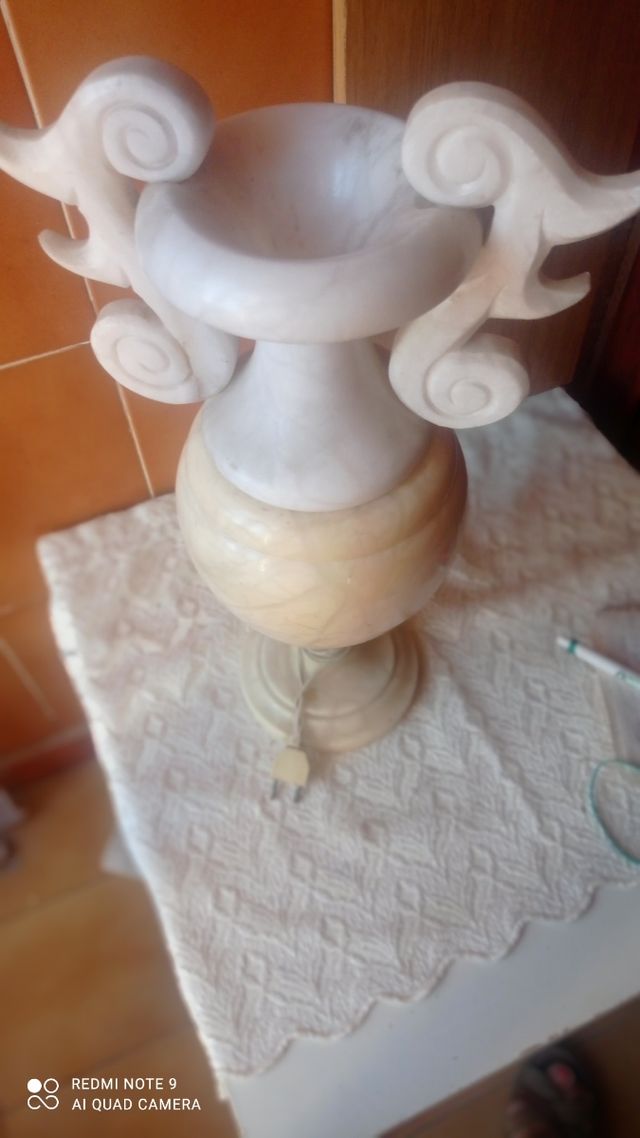 Jarrón lámpara de alabastro