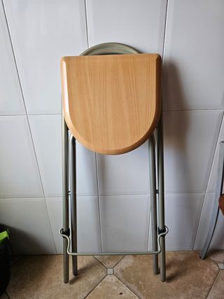 Taburete alto