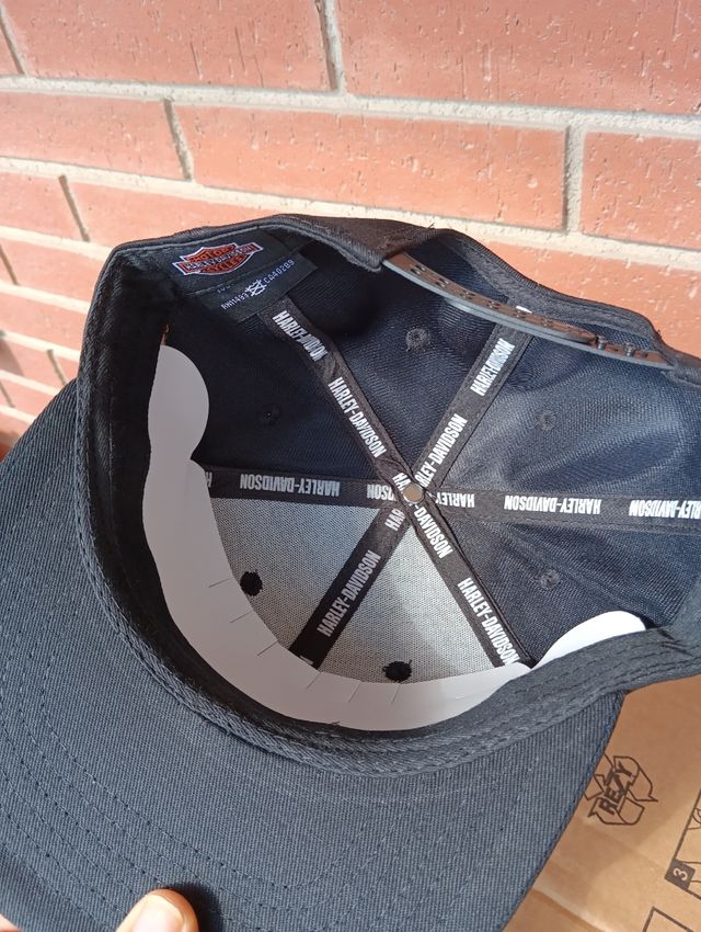 GORRA NEGRA-NARANJA HD