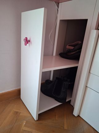 Dormitorio infantil niña.