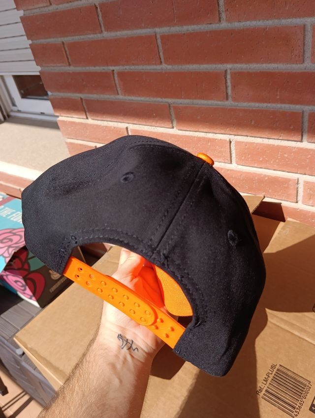 GORRA GRISNARANJA HD