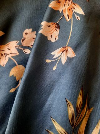 Vestido con estampado de flores